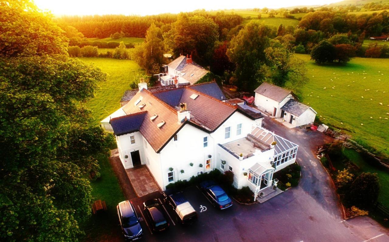 Hotel The White House Sennybridge Zewnętrze zdjęcie